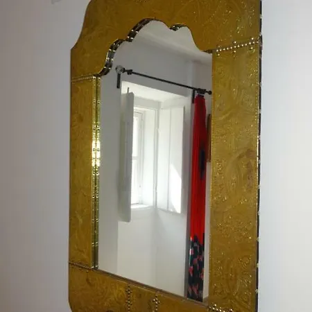 Casinhas Da Ajuda Nº 29 *