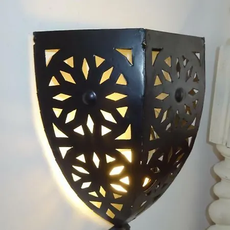 Casinhas Da Ajuda Nº 29 *