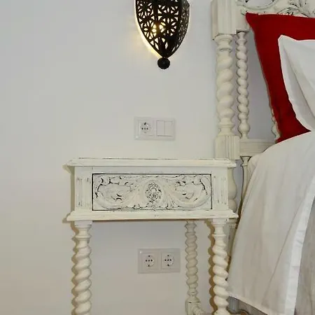 Casinhas Da Ajuda Nº 29 *